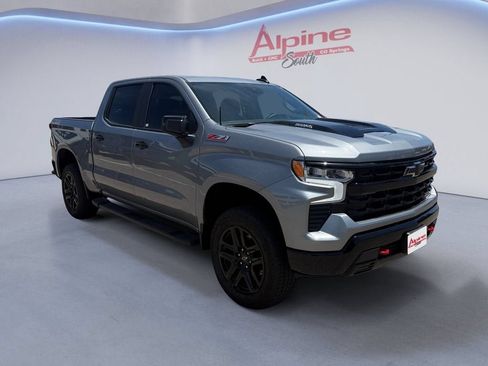 Used 2025 Chevrolet Silverado 1500 LT Trail Boss w/ Convenience Package II AWD/4WD image 7