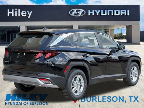 New 2026 Hyundai Tucson SE image 4