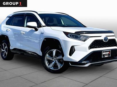 Used 2021 Toyota RAV4 SE w/ Weather & Moonroof Package