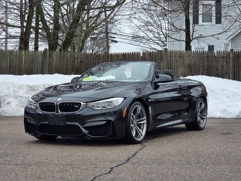 Used 2015 BMW M4 Convertible image 2