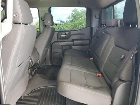Used 2022 Chevrolet Silverado 1500 LT w/ All Star Edition Plus RWD image 9