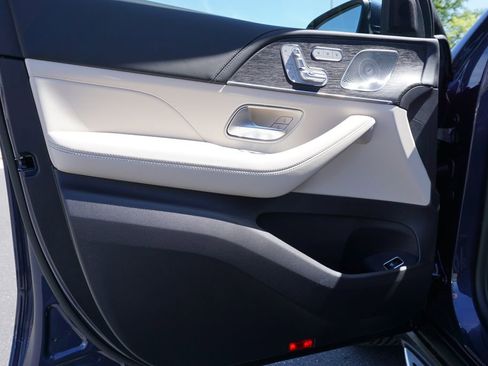 New 2026 Mercedes-Benz GLE 53 AMG 4MATIC Coupe image 19