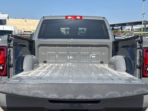 New 2026 RAM 2500 Big Horn AWD/4WD image 12
