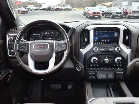 Used 2019 GMC Sierra 1500 SLT w/ SLT Premium Plus Package image 18