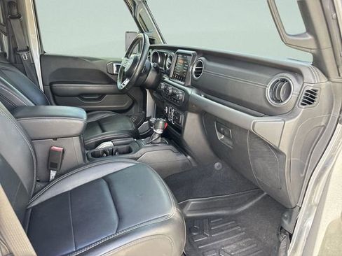 Used 2021 Jeep Gladiator Overland w/ Popular Equipment Package image 22