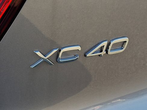 New 2026 Volvo XC40 B5 Plus w/ Climate Package image 15