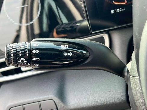 Certified 2023 Hyundai Elantra Limited FWD image 24