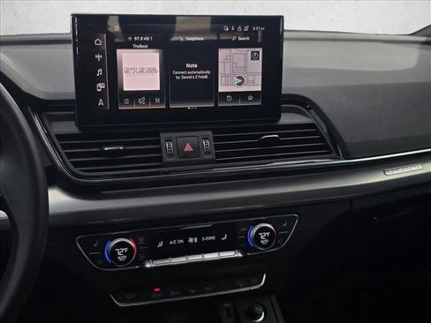 Used 2023 Audi Q5 2.0T Prestige w/ Prestige Package image 23