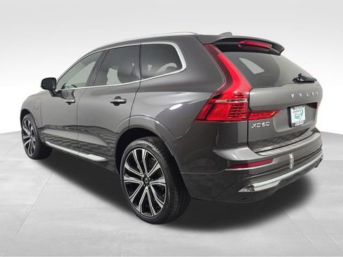 Used 2023 Volvo XC60 T8 Ultimate w/ Climate Package image 5