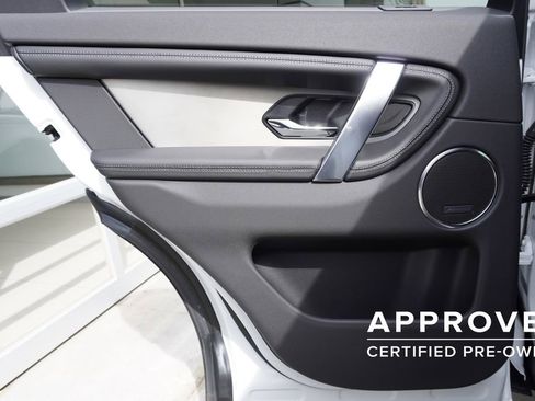 Used 2025 Land Rover Discovery Sport Dynamic SE AWD/4WD image 28