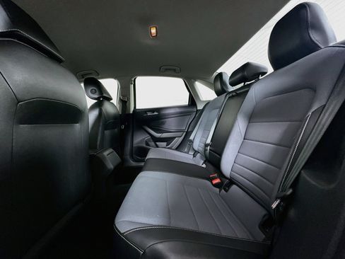 Used 2025 Volkswagen Jetta SE FWD image 26