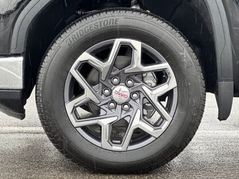 New 2026 GMC Sierra 1500 SLE AWD/4WD image 24
