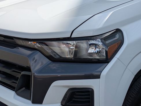 Used 2023 Chevrolet Colorado LT image 10