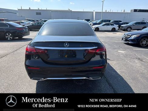 Used 2022 Mercedes-Benz E 450 4MATIC Sedan image 5