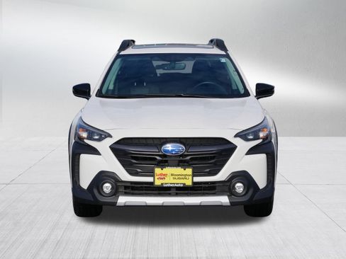 Used 2024 Subaru Outback Limited image 2