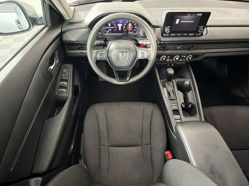 Used 2025 Honda Accord LX image 29