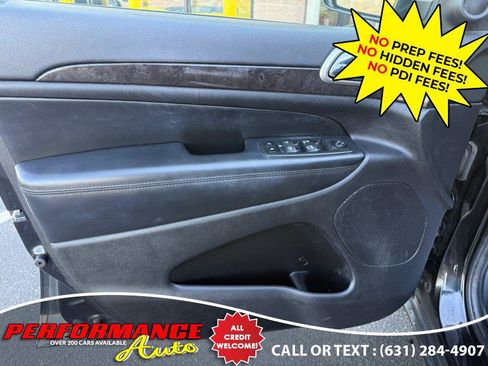 Used 2013 Jeep Grand Cherokee Laredo AWD/4WD image 25