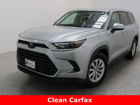 Used 2025 Toyota Grand Highlander FWD image 2