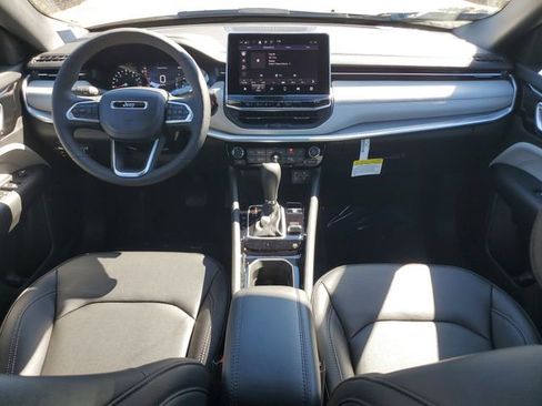 New 2026 Jeep Compass Limited image 17