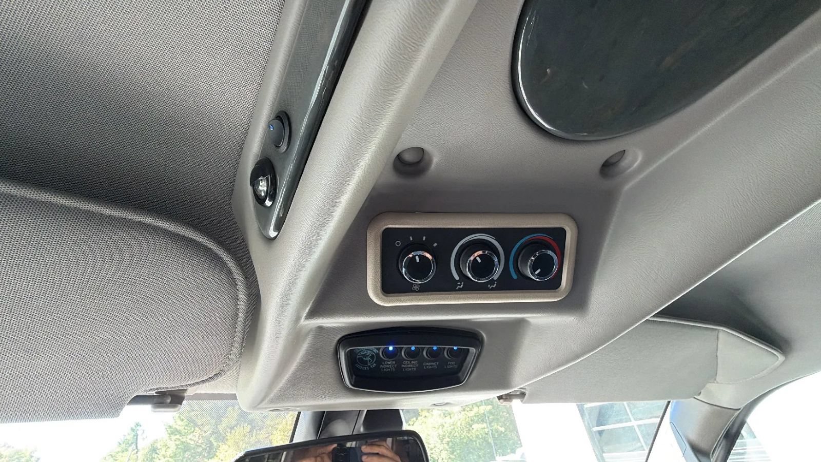 Used 2019 GMC Savana 2500 w/ Enhanced Convenience Package RWD image 43