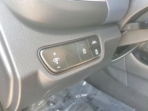 Used 2022 Kia Seltos S image 11