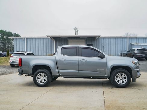 Used 2018 Chevrolet Colorado LT image 3