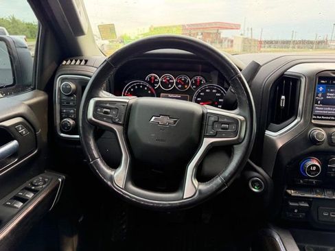 Used 2021 Chevrolet Silverado 1500 RST w/ Redline Edition AWD/4WD image 9