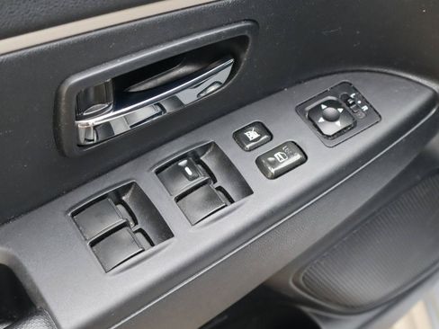 Used 2011 Mitsubishi Outlander Sport SE FWD image 20