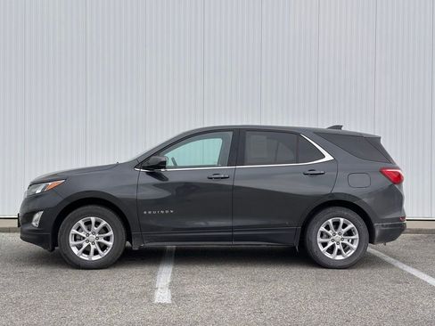 Used 2020 Chevrolet Equinox LT image 2