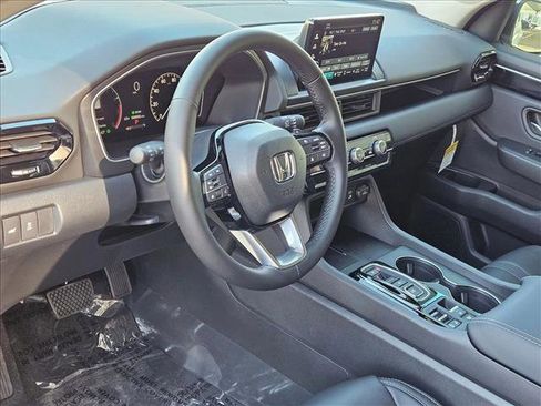 New 2025 Honda Pilot EX-L image 3