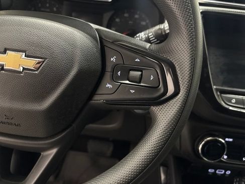 Used 2023 Chevrolet TrailBlazer LT w/ Convenience Package AWD/4WD image 17