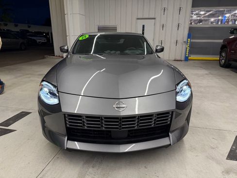 Used 2025 Nissan Z Performance w/ Floor Mat Package image 8