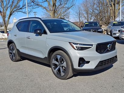 New 2026 Volvo XC40 B5 Plus w/ Protection Package Premier