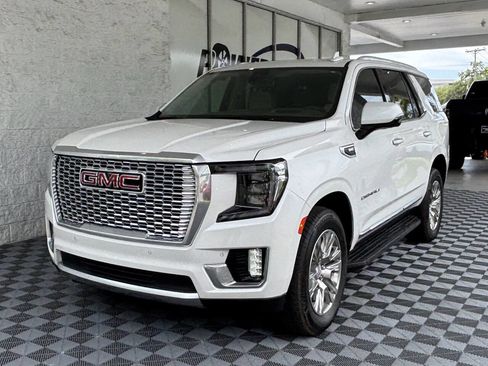 Used 2022 GMC Yukon Denali image 1