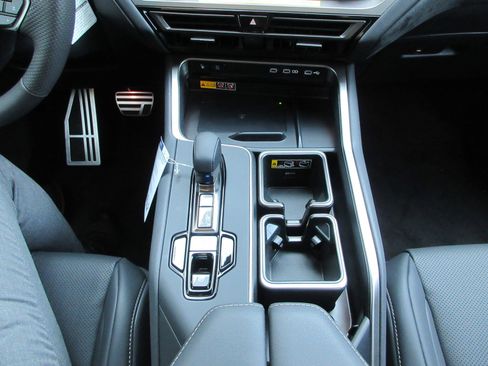 New 2026 Lexus TX 500h AWD image 44