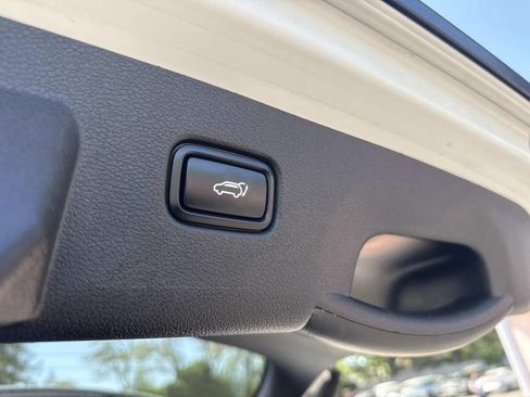 Used 2024 Kia Sportage X-Line w/ X-Line Premium Package AWD/4WD image 8