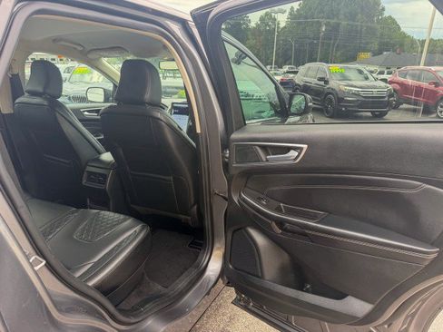 Used 2024 Ford Edge Titanium AWD/4WD image 20