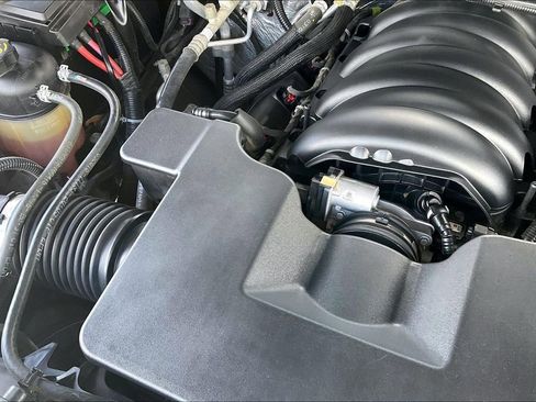 Used 2017 GMC Yukon Denali AWD/4WD image 32