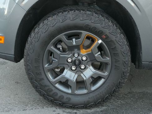 Used 2025 Ford Maverick Tremor image 12