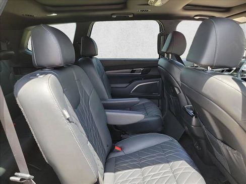 Used 2024 Kia Telluride SX X-Pro AWD/4WD image 16