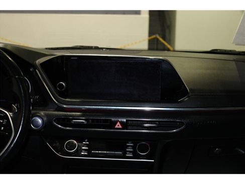 Used 2021 Hyundai Sonata Limited image 16