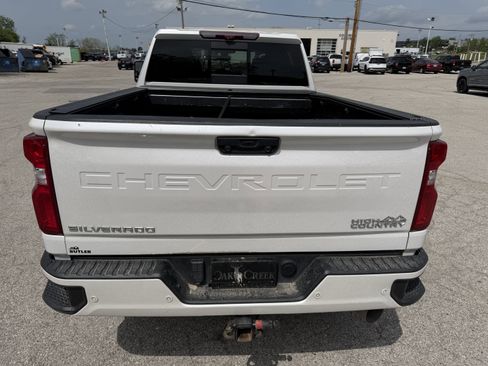 Used 2023 Chevrolet Silverado 3500 High Country w/ Z71 Off-Road Package AWD/4WD image 6