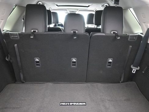 New 2026 Nissan Pathfinder SL w/ SL Premium Package image 16