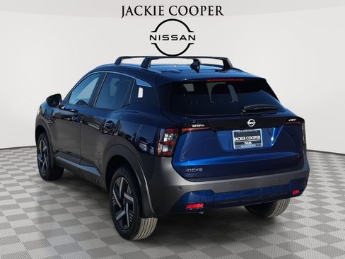 New 2026 Nissan Kicks SV w/ Charging Package image 7