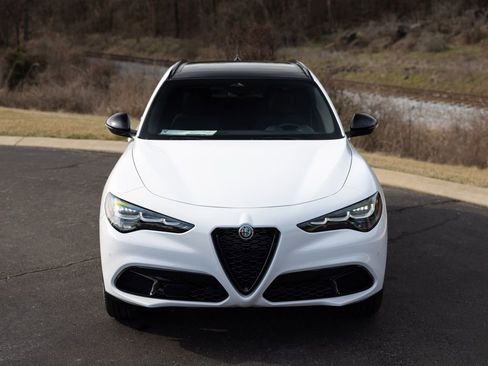 New 2026 Alfa Romeo Stelvio Sprint w/ Convenience Package image 13