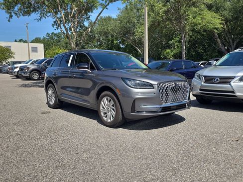 Used 2025 Lincoln Corsair FWD image 2