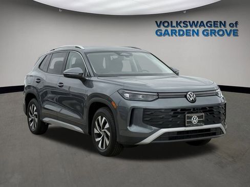 New 2025 Volkswagen Tiguan S image 2