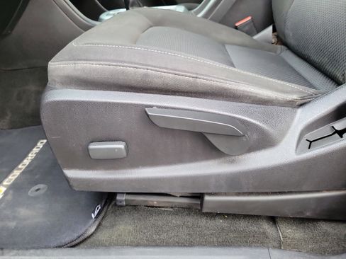 Used 2017 Chevrolet Colorado LT w/ LT Convenience Package image 15