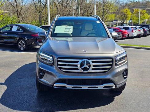 New 2026 Mercedes-Benz GLB 250 4MATIC image 4