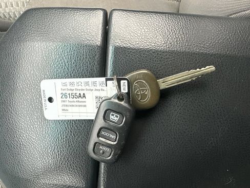 Used 2007 Toyota 4Runner SR5 AWD/4WD image 40